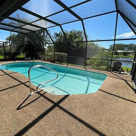 Pool Home With A New Sparkling Pool, Close To Beach, Lovely Lake View North Naples エクステリア 写真