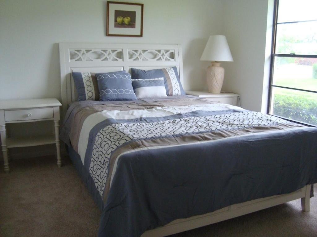 Pool Home With A New Sparkling Pool, Close To Beach, Lovely Lake View North Naples エクステリア 写真