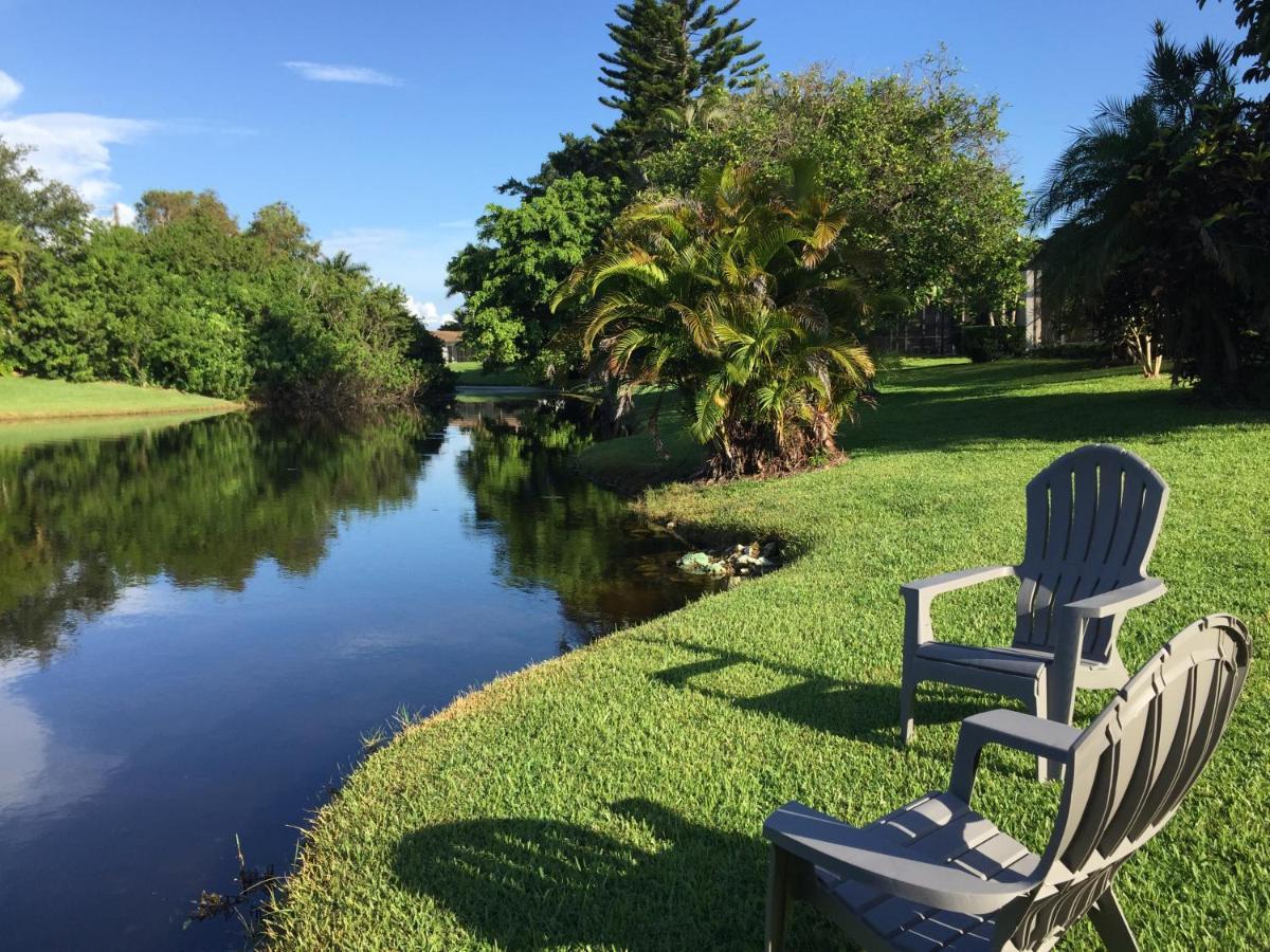 Pool Home With A New Sparkling Pool, Close To Beach, Lovely Lake View North Naples エクステリア 写真