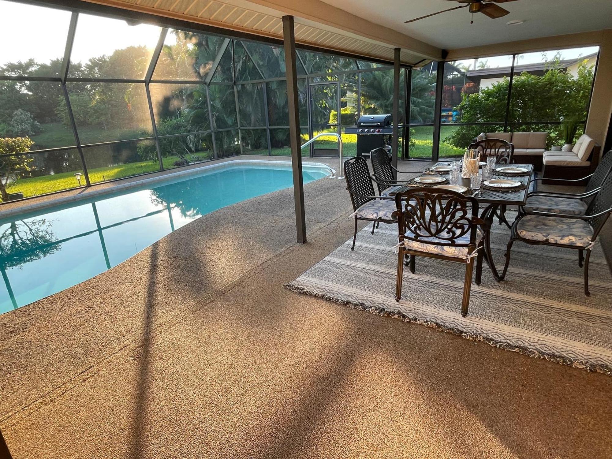 Pool Home With A New Sparkling Pool, Close To Beach, Lovely Lake View North Naples エクステリア 写真